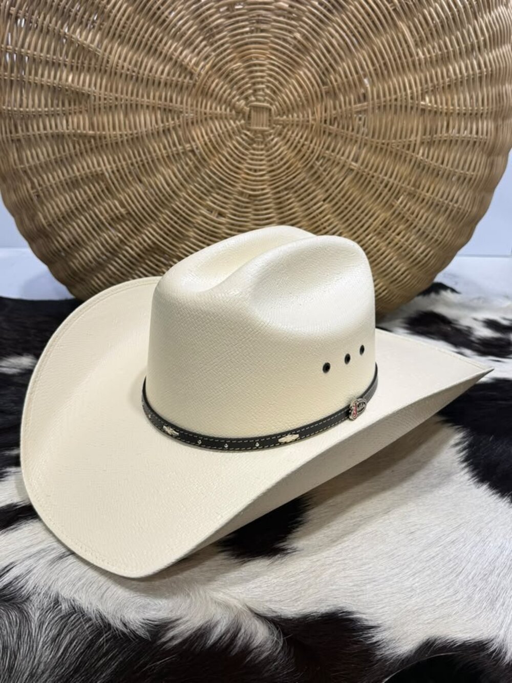 Justin Black Hills Ivory Bangora Straw Cowboy Hat (7 5/8)